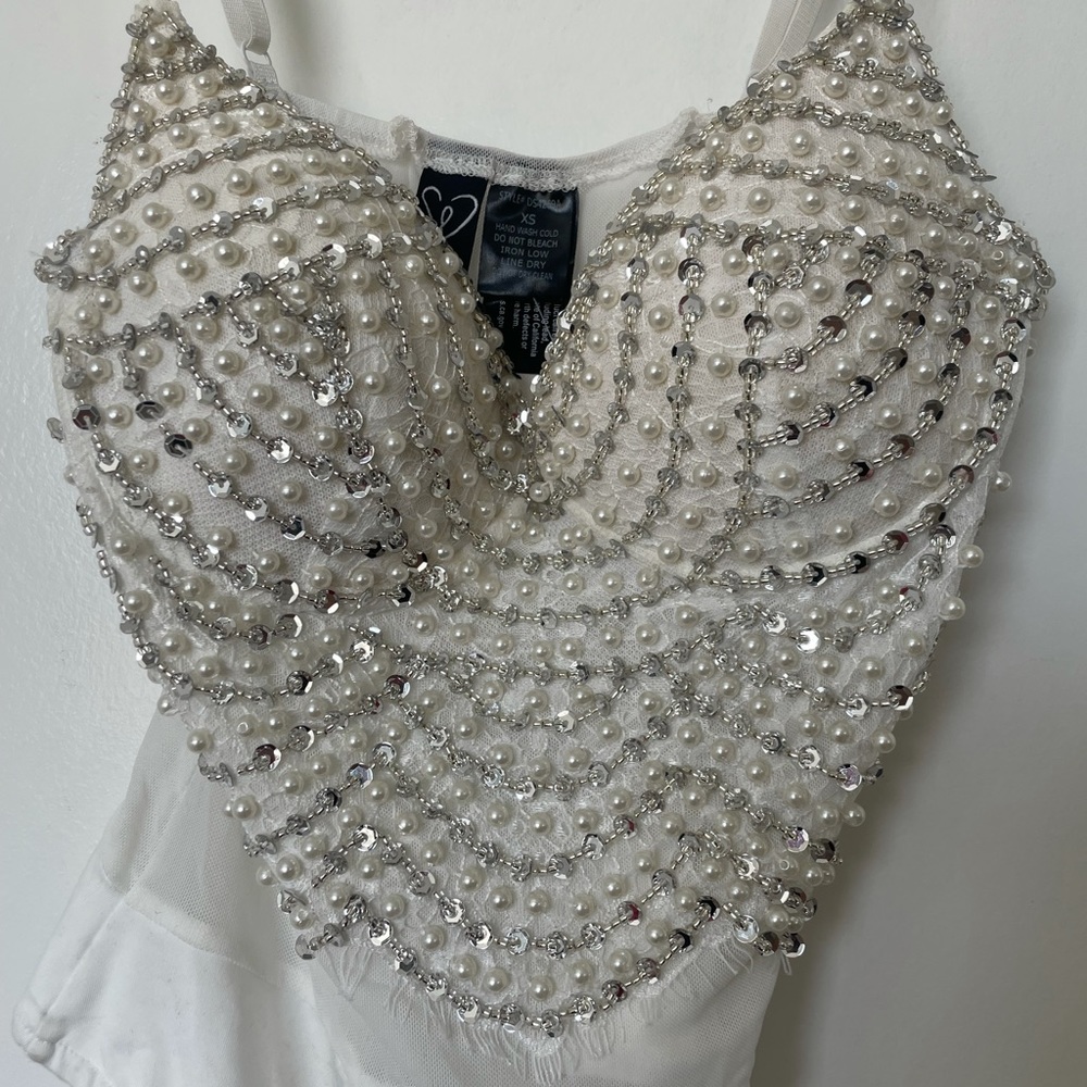 Pearl top